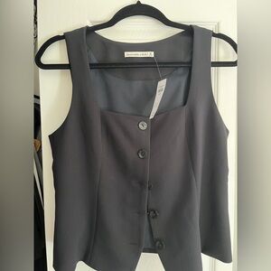 Abercrombie & Fitch Black Adjustable Vest Size M button down